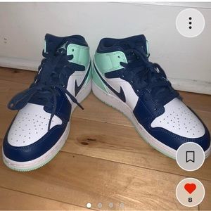 New Jordan 1 Mid "Mystic Navy/Mint Foam/White" size W 7 Y 5.5